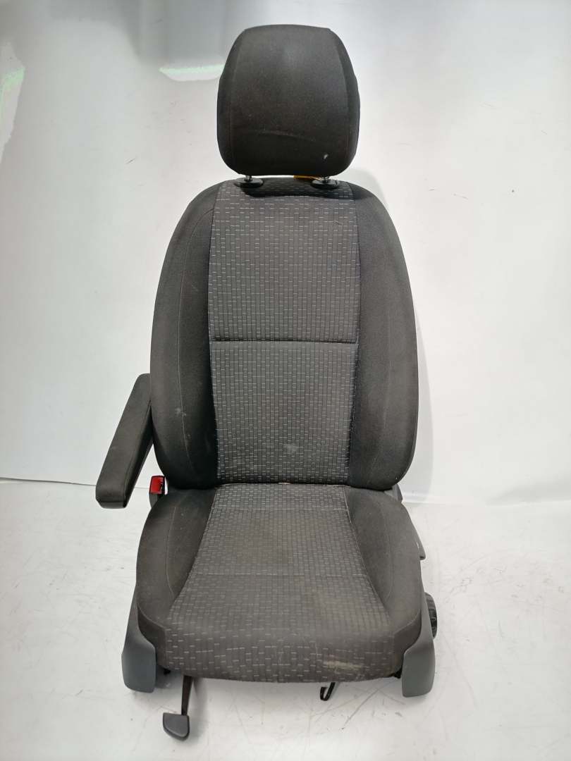 Mercedes Vito 447 original Sitz vorn links Fahrersitz Stoff nicht beheizt Bj.2022